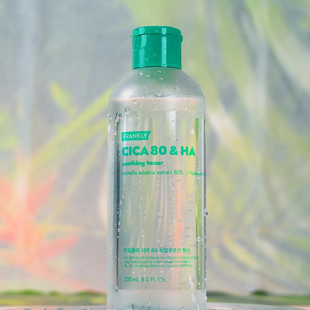 Frankly Cica 80 & HA Soothing Toner 250 Ml..